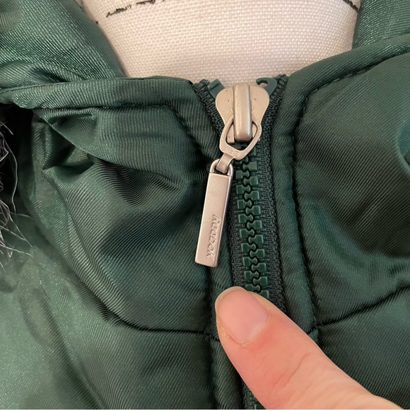 Vintage Reebok New York Jets NFL hooded puffy jacket fur trim - Picture 11 of 16